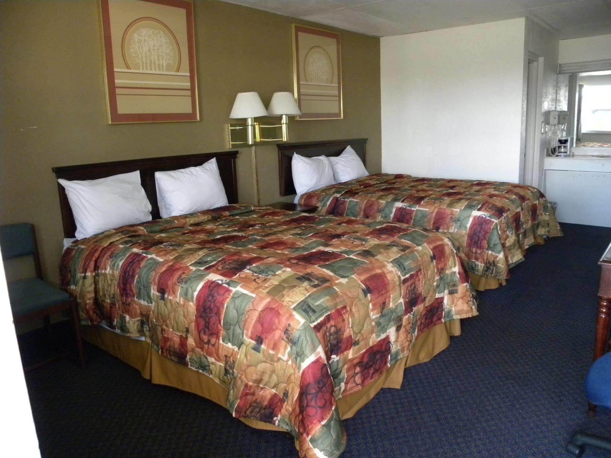 Guest Inn Роджърс Екстериор снимка